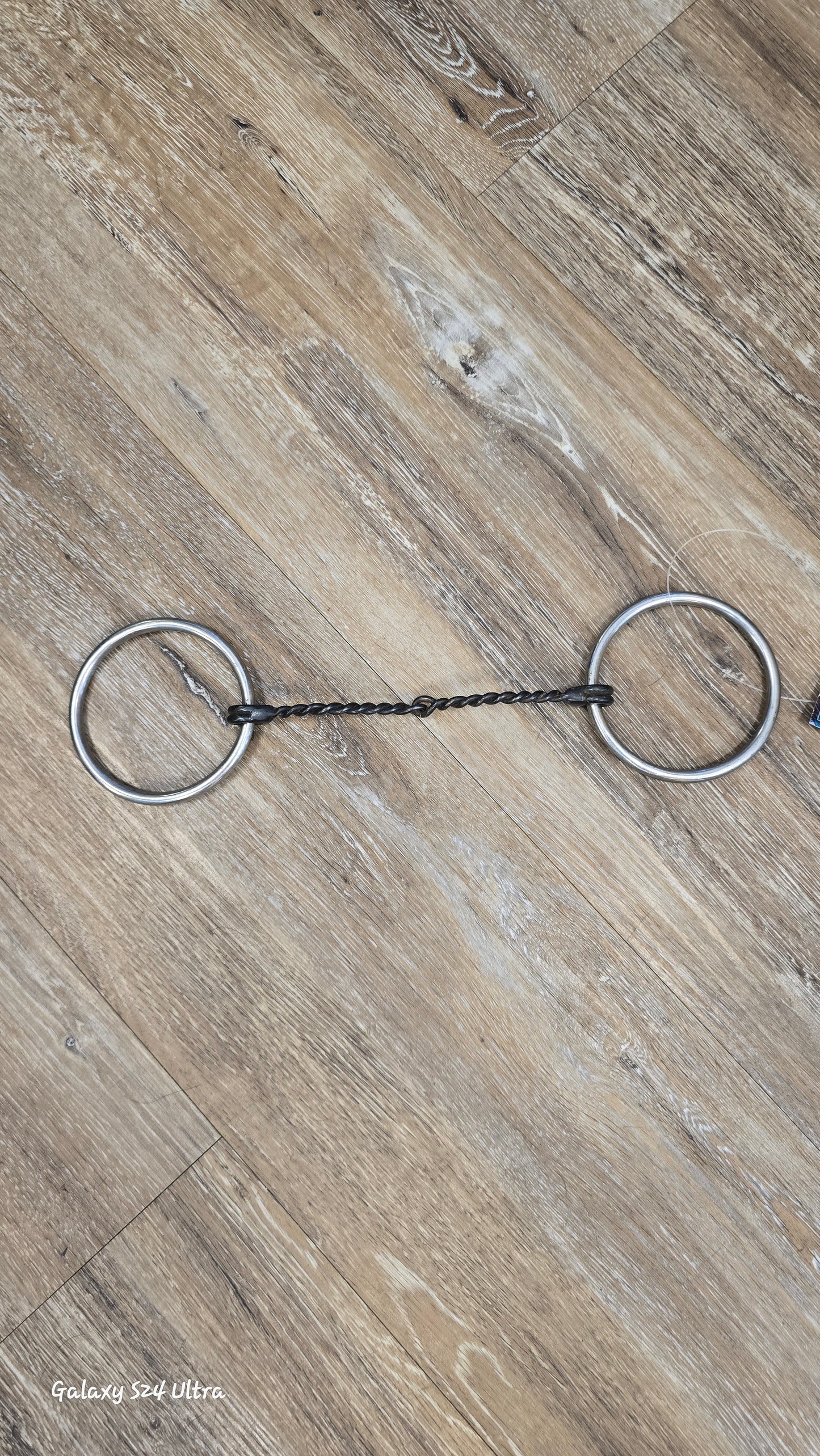 Thin Twisted Wire Loose Ring