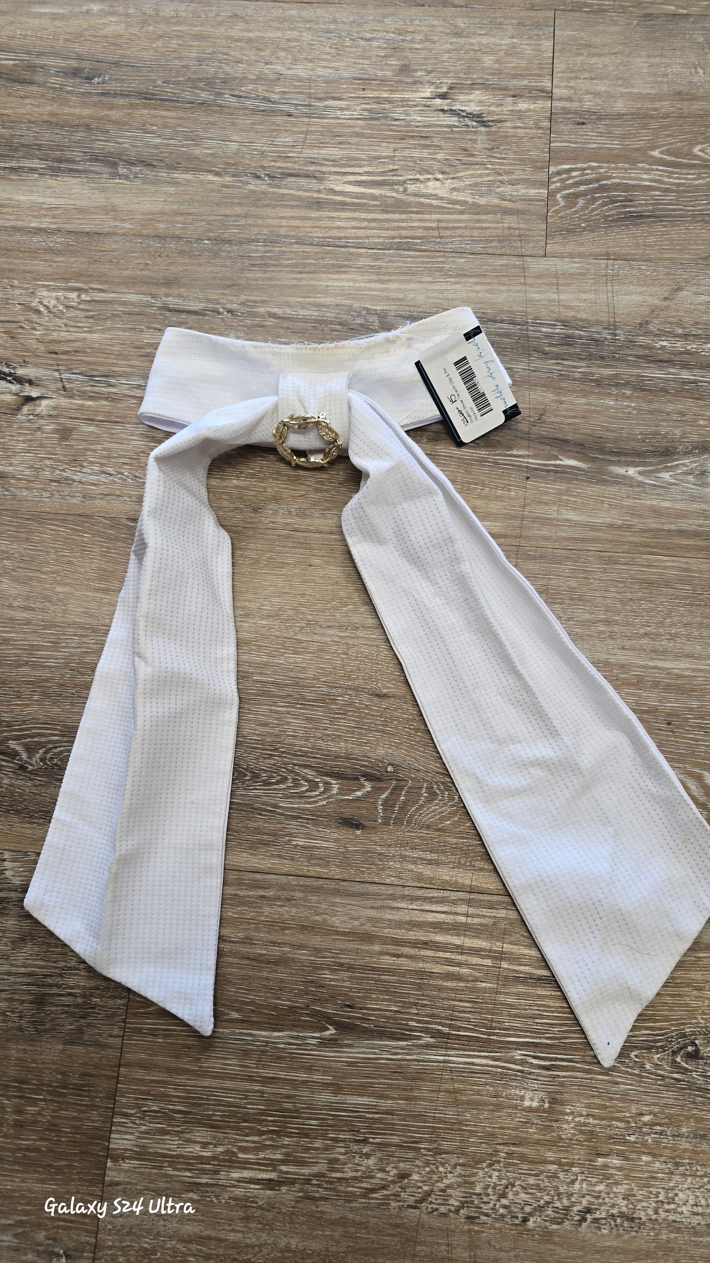 Stock tie with pin