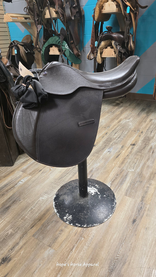 Derby CC Saddle